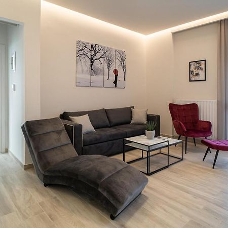Lux Palace Trikala Екстериор снимка